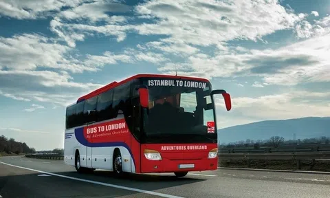 Sắp ra mắt chuyến xe buýt dài nhất thế giới đi qua 22 quốc gia